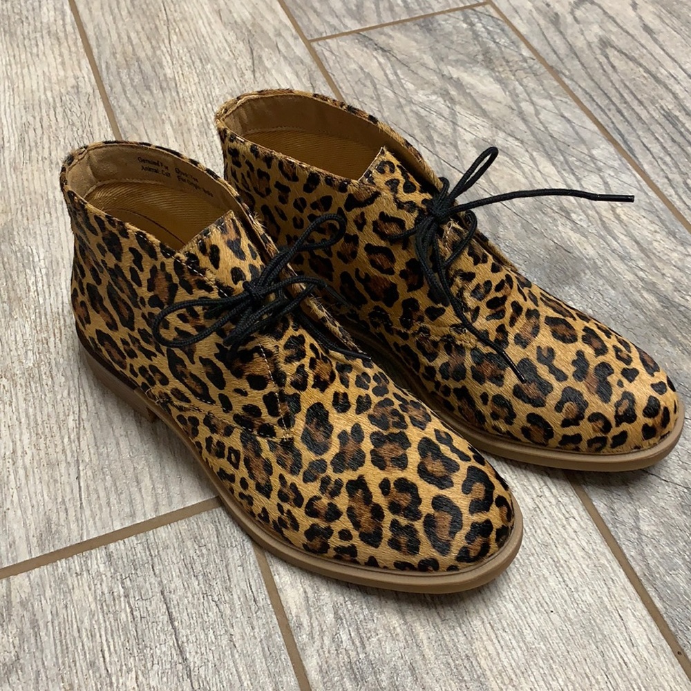 NWOT Leopard print Hushpuppies SZ 8